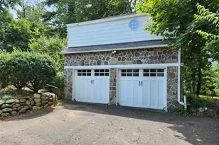 274 Franklin Turnpike Garage Apart, Ridgewood, NJ 07450 - Photo 1