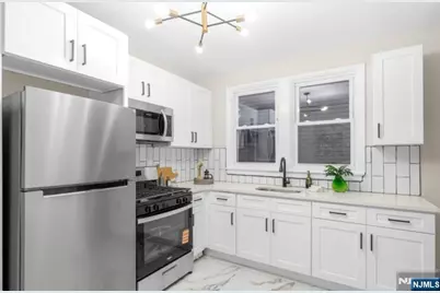 44 Highland Terrace, Irvington, NJ 07111 - Photo 3