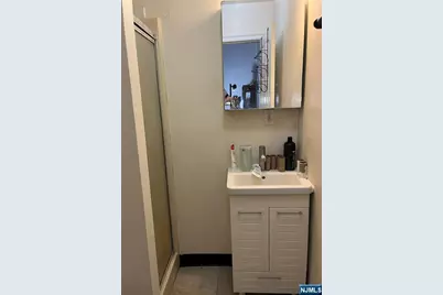 200 Christopher Columbus Drive C10 #c10, Jersey City, NJ 07302 - Photo 17