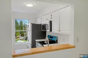 43 Rushmore Ln, Hackettstown, NJ 07840 - Photo 3