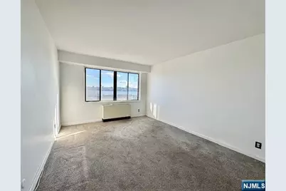 1203 River Road 6E #6E, Edgewater, NJ 07020 - Photo 9