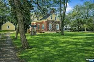 566 Teaneck Rd, Teaneck Township, NJ 07666 - Photo 3