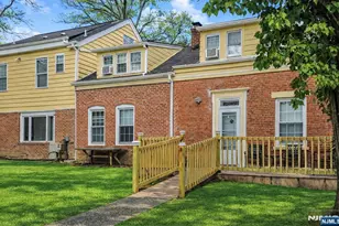 566 Teaneck Rd, Teaneck Township, NJ 07666 - Photo 7