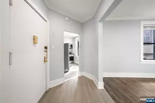 553 Undercliff Ave 5, Edgewater, NJ 07020 - Photo 3