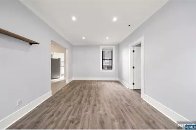 553 Undercliff Avenue 5 #5, Edgewater, NJ 07020 - Photo 9