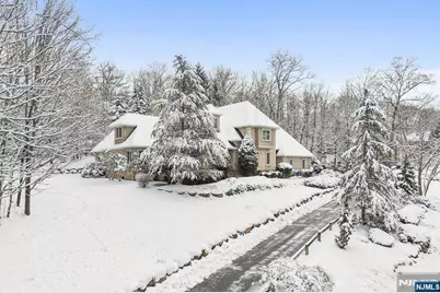 84 Walsh Drive, Mahwah, NJ 07430 - Photo 43