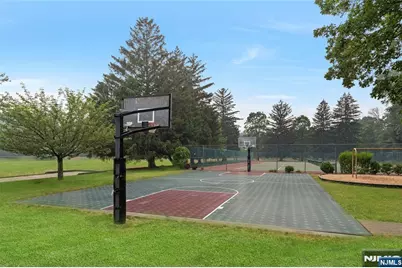 84 Walsh Drive, Mahwah, NJ 07430 - Photo 45