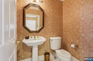 84 Walsh Dr, Mahwah, NJ 07430 - Photo 23