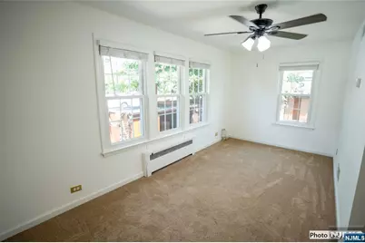 325 Valley Brook Avenue, Lyndhurst Township, NJ 07071 - Photo 5