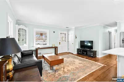 23 Lindy Place, Old Tappan, NJ 07675 - Photo 5