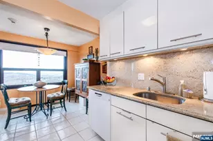 2 Claridge Dr 4Mw, Verona, NJ 07044 - Photo 9