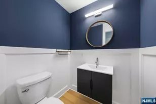 8 Leary Ln B, Edgewater, NJ 07020 - Photo 13