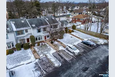 304 Maplecrest Road 304 #304, Edison, NJ 08820 - Photo 5