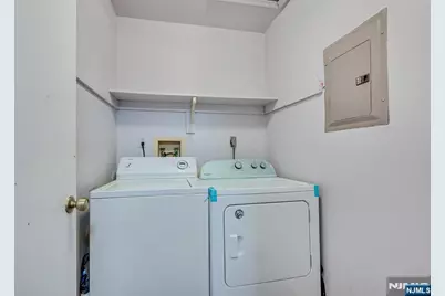 304 Maplecrest Road 304 #304, Edison, NJ 08820 - Photo 31