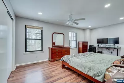 304 Maplecrest Road 304 #304, Edison, NJ 08820 - Photo 27