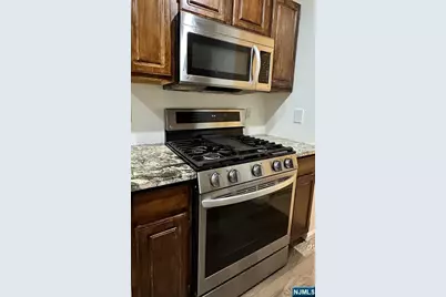 65 Fairview Street 3D #3D, Palisades Park, NJ 07650 - Photo 3