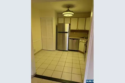 540 Holly Court, Mahwah, NJ 07430 - Photo 5