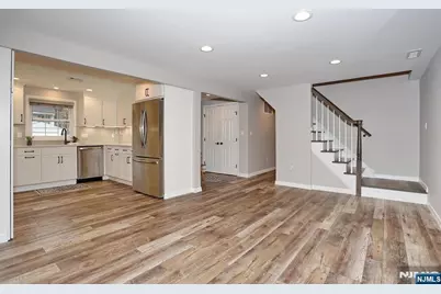 129 Sanford Avenue, Emerson, NJ 07630 - Photo 7