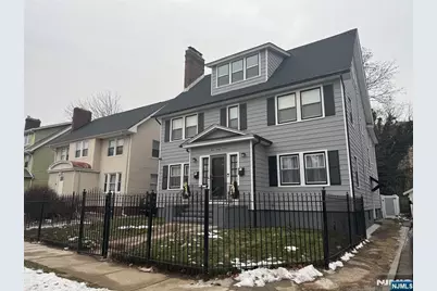 327 Maple Avenue 3 #3, East Orange, NJ 07017 - Photo 1