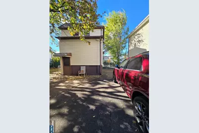 381 Mola Boulevard, Elmwood Park, NJ 07407 - Photo 11