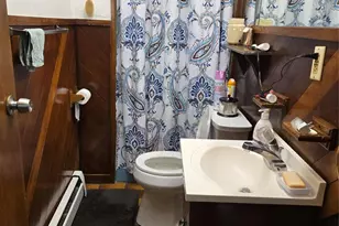 381 Mola Blvd, Elmwood Park, NJ 07407 - Photo 7