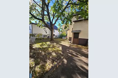 381 Mola Boulevard, Elmwood Park, NJ 07407 - Photo 9