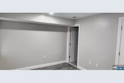 549 Palisade Avenue 1 #1, Jersey City, NJ 07307 - Photo 9