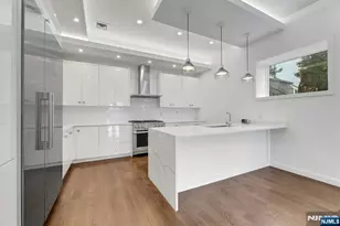 714 Undercliff Ave 714, Edgewater, NJ 07020 - Photo 15