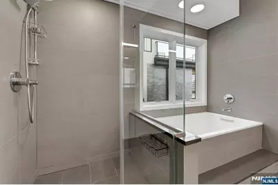 714 Undercliff Avenue 714 #714, Edgewater, NJ 07020 - Photo 27