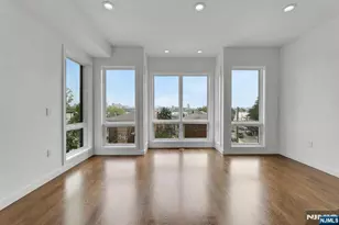 716 Undercliff Ave 716, Edgewater, NJ 07020 - Photo 27