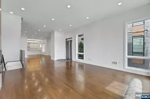 716 Undercliff Ave 716, Edgewater, NJ 07020 - Photo 7