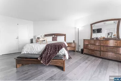 806 Harmon Cove Tower 806 #806, Secaucus, NJ 07094 - Photo 25