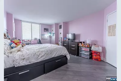 806 Harmon Cove Tower 806 #806, Secaucus, NJ 07094 - Photo 33