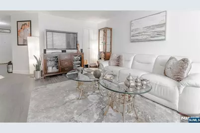 806 Harmon Cove Tower 806 #806, Secaucus, NJ 07094 - Photo 7