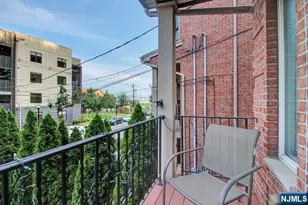 176 Undercliff Ave, Edgewater, NJ 07020 - Photo 21