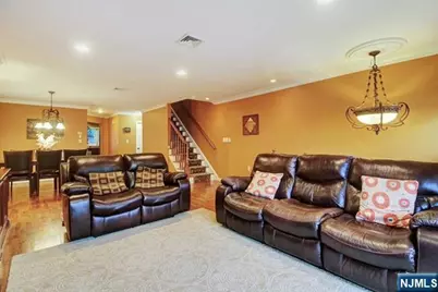 176 Undercliff Avenue, Edgewater, NJ 07020 - Photo 3