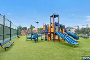 555 North Ave 23S, Fort Lee, NJ 07024 - Photo 31