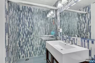 555 North Ave 23S, Fort Lee, NJ 07024 - Photo 15