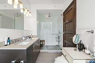 9 Somerset Ln 501, Edgewater, NJ 07020 - Photo 13