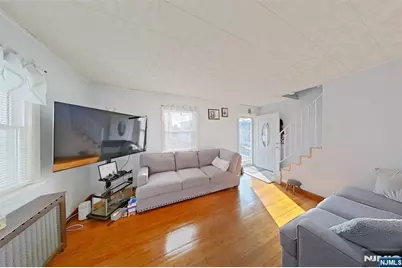 207 Lafayette Avenue, Lyndhurst Township, NJ 07071 - Photo 19