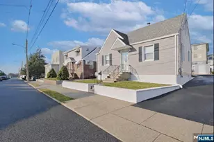 207 Lafayette Ave, Lyndhurst Township, NJ 07071 - Photo 5