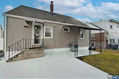 207 Lafayette Avenue, Lyndhurst Township, NJ 07071 - Photo 9