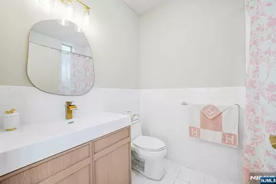 9 Vela Way, Edgewater, NJ 07020 - Photo 23