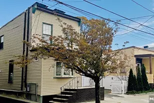 20 Lake St, Belleville, NJ 07109 - Photo 3