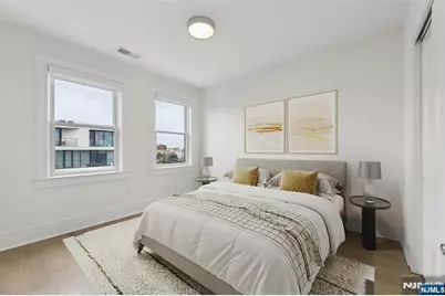 209-211 Hackensack Plank Road 5B #5B, Weehawken, NJ 07086 - Photo 9