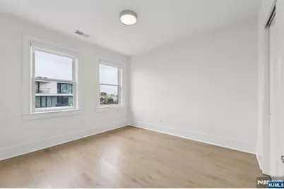 209-211 Hackensack Plank Road 5B #5B, Weehawken, NJ 07086 - Photo 23