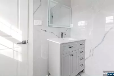 34 Kearney, Lyndhurst Township, NJ 07071 - Photo 21