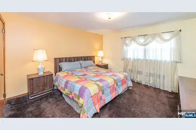 340 Northwood Way, Palisades Park, NJ 07650 - Photo 11