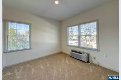 103 Johnson Avenue 203 #203, Hackensack, NJ 07601 - Photo 7