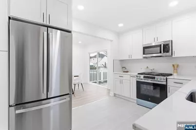 82 Cresskill Avenue, Dumont, NJ 07628 - Photo 17